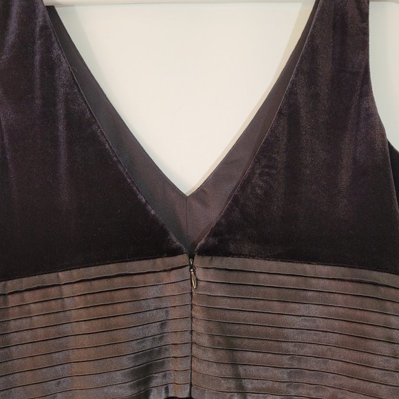 Coldwater Creek Full length sleeveless velvet gown - Picture 3 of 12